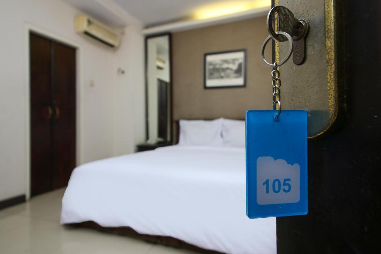 Sky Hotel Buah Batu 1 בנדונג מראה חיצוני תמונה